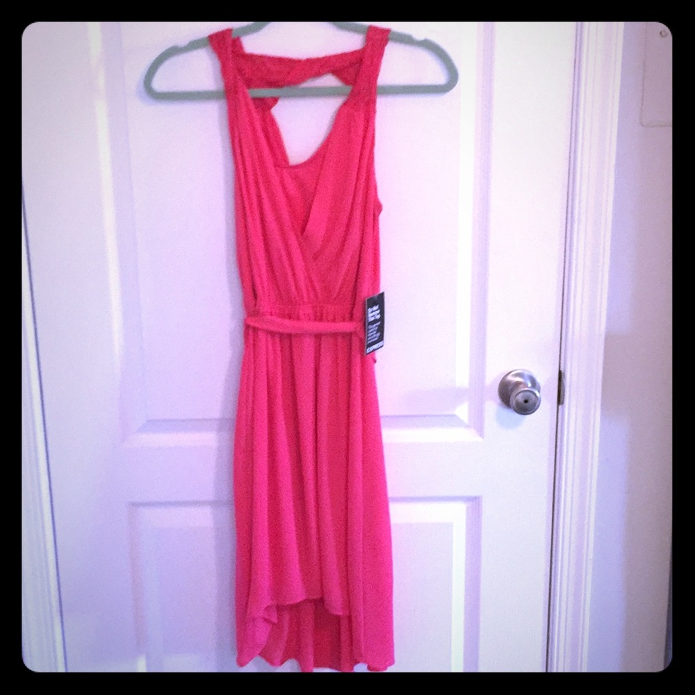 Express pink dress